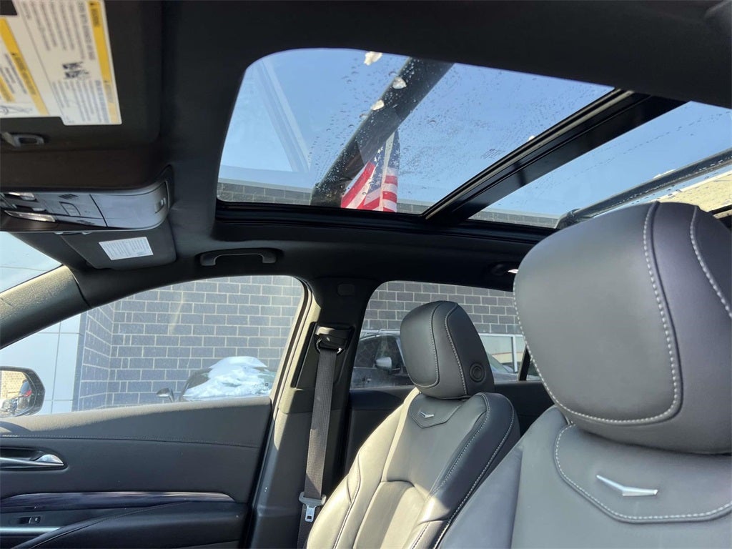 2023 Cadillac XT4 Luxury