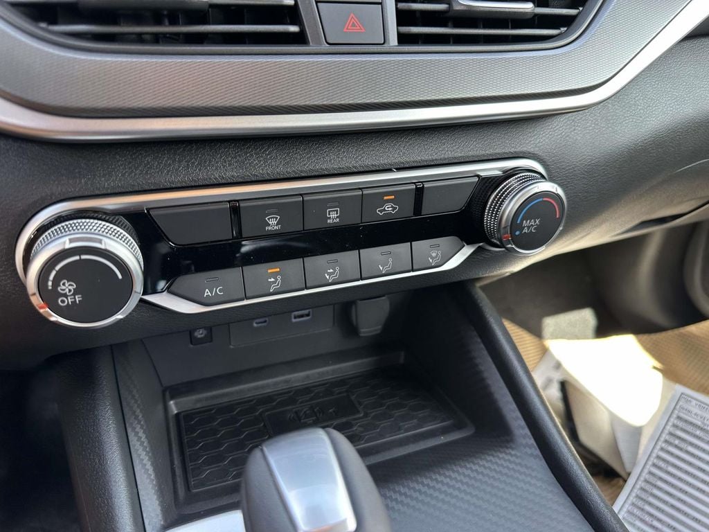 2026 Nissan Altima SR
