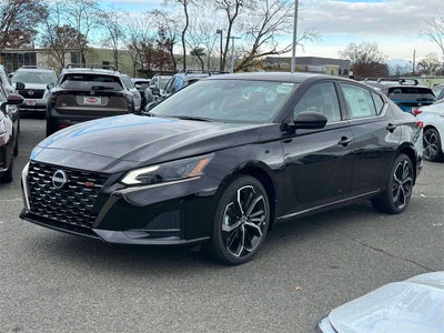 2025 Nissan Altima SR