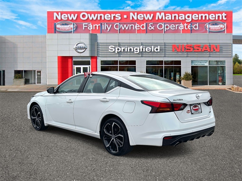 2025 Nissan Altima SR