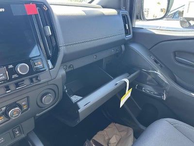 2027 Nissan Frontier Crew Cab SV
