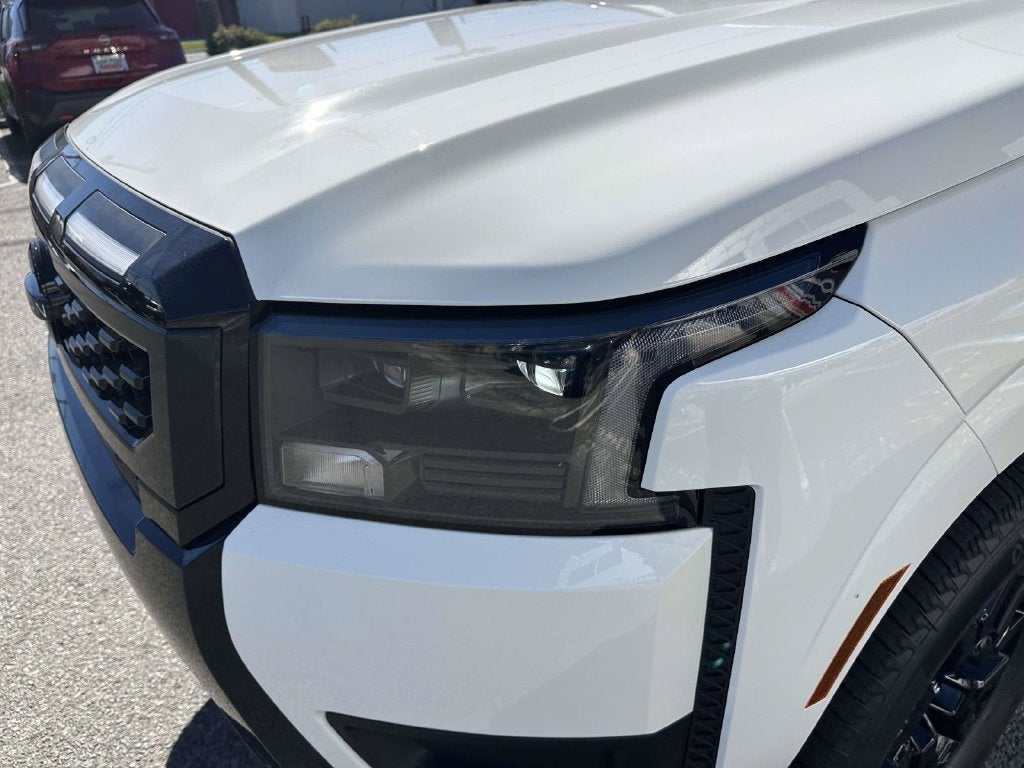 2027 Nissan Frontier Crew Cab SV