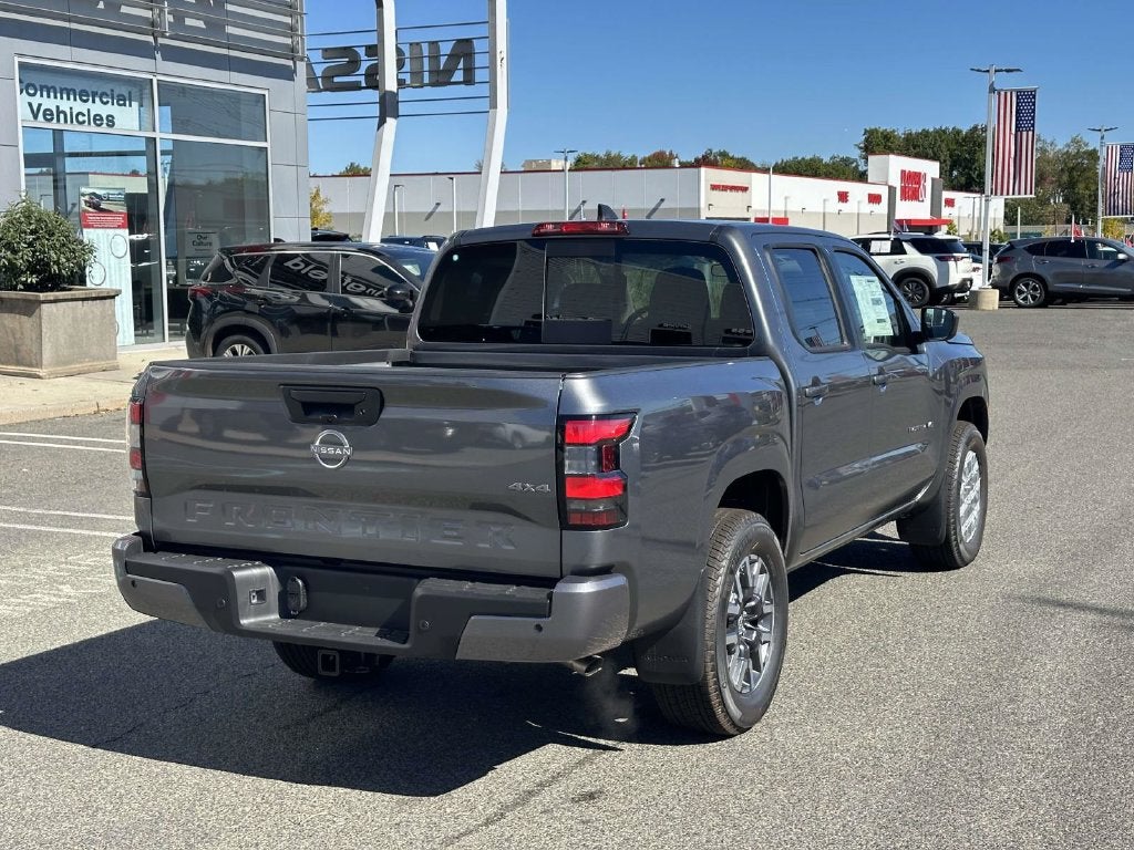 2027 Nissan Frontier Crew Cab SV