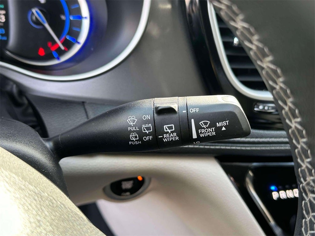 2023 Chrysler Pacifica Hybrid Touring L