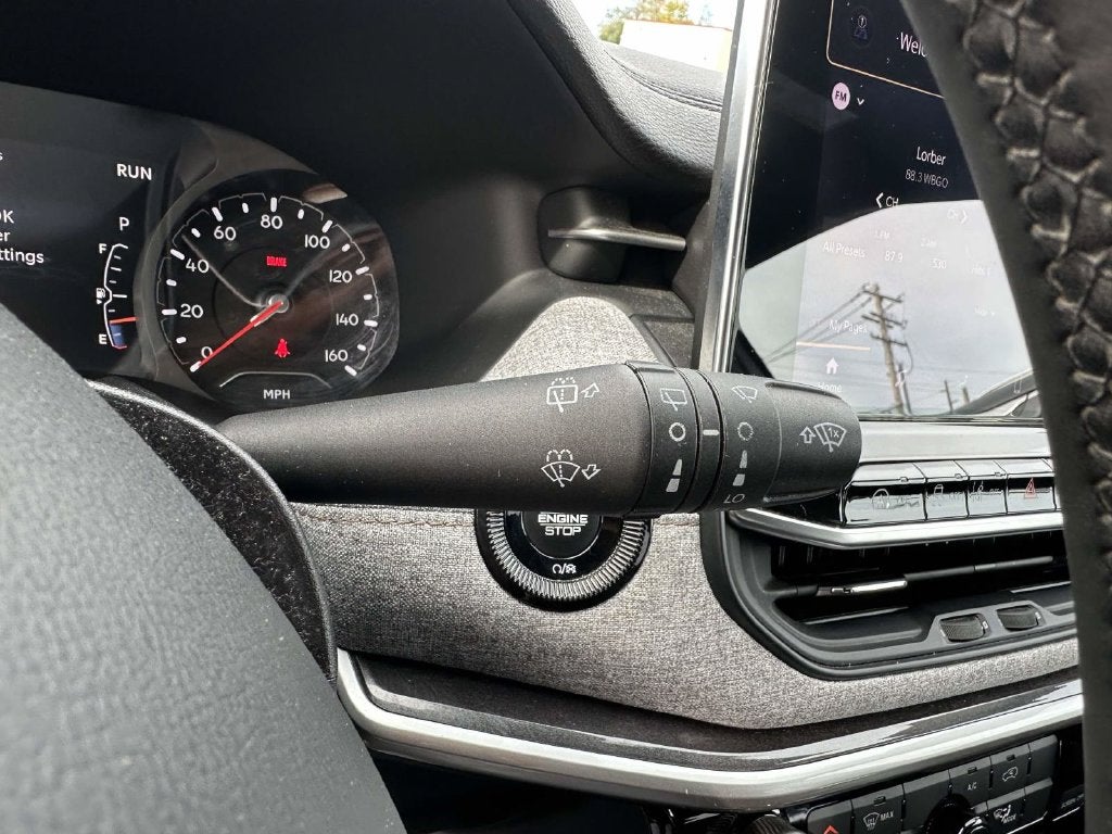 2023 Jeep Compass Latitude Lux