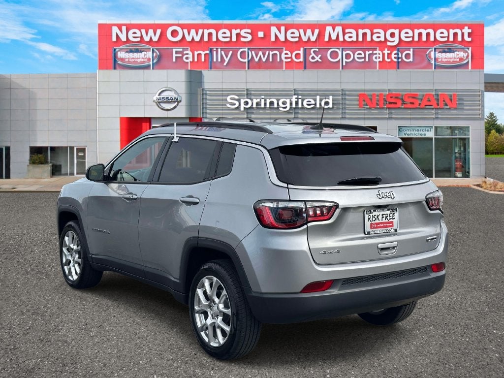 2023 Jeep Compass Latitude Lux