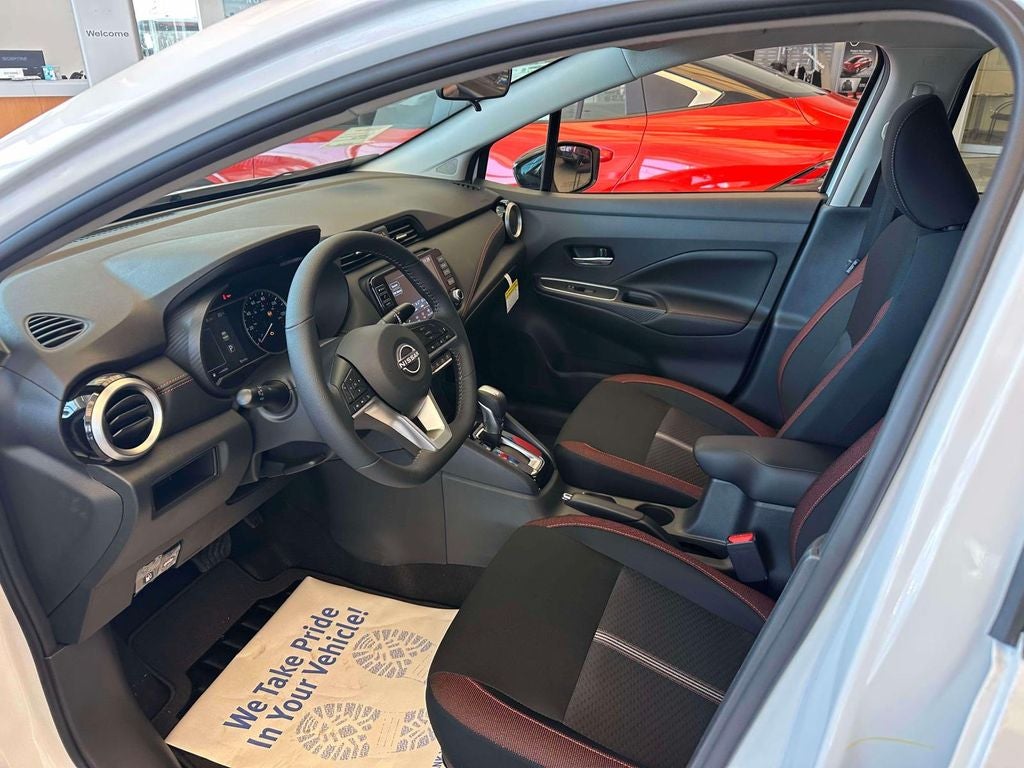 2025 Nissan Versa SR
