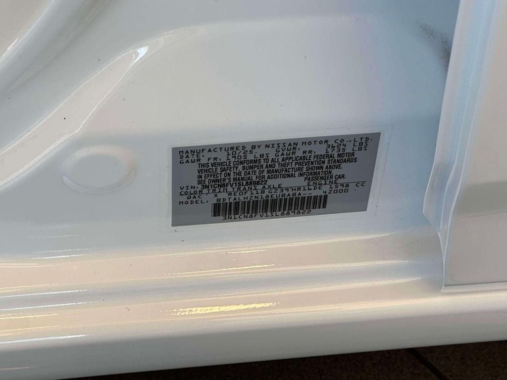 2025 Nissan Versa SR