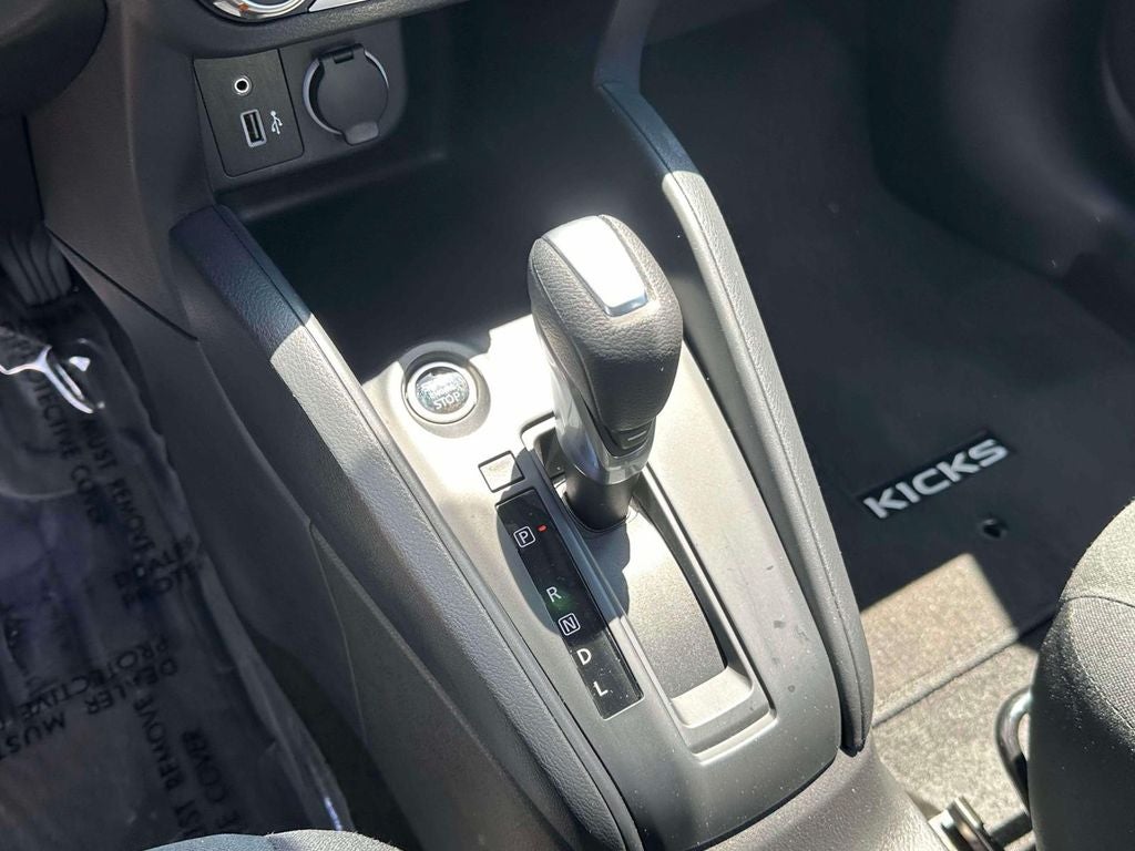 2024 Nissan Kicks S
