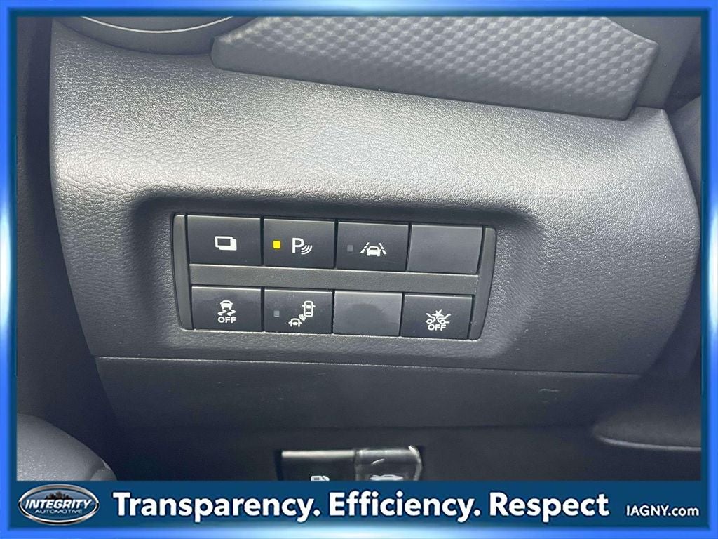 2025 Nissan Kicks Play S CERTIFIED