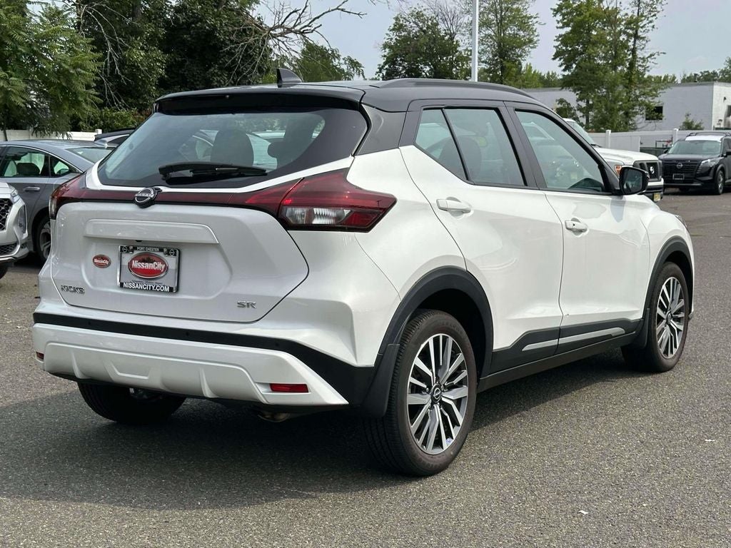 2023 Nissan Kicks SR