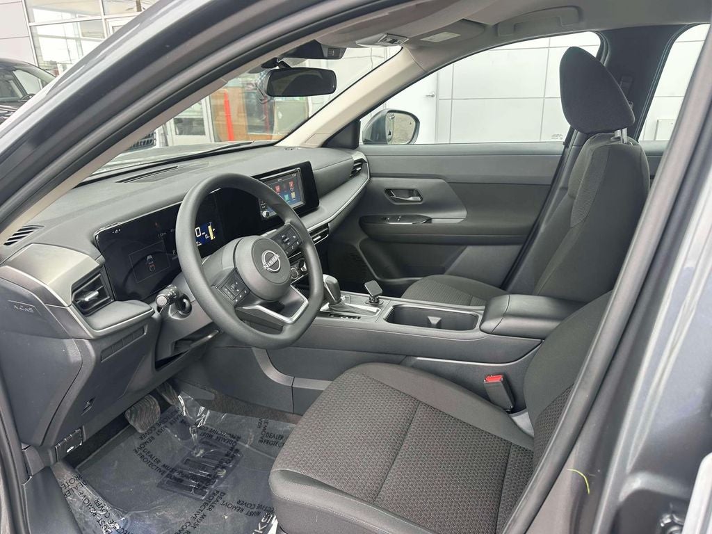 2025 Nissan Kicks S