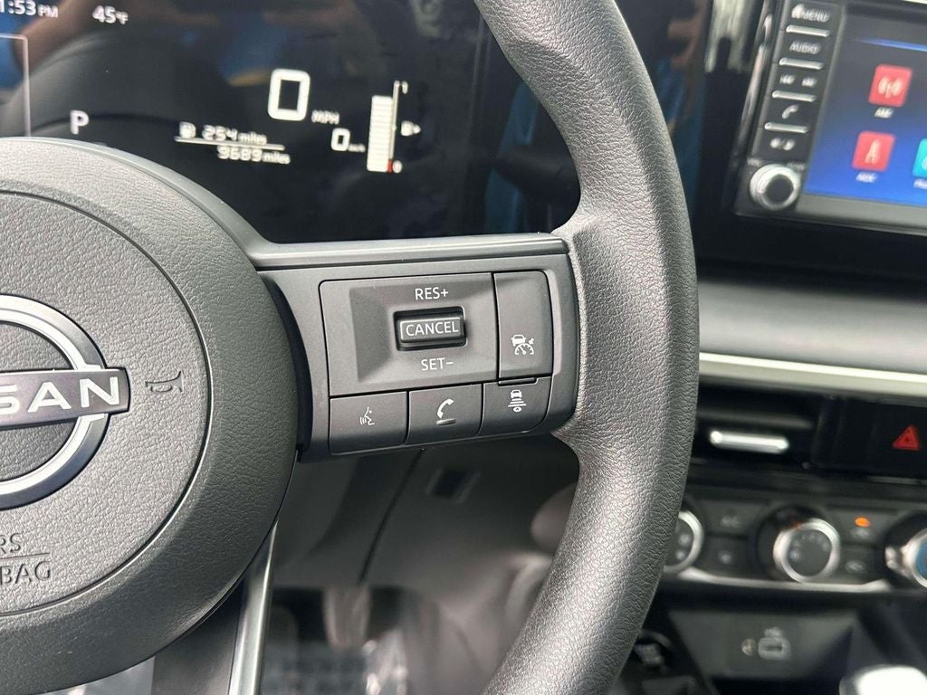 2025 Nissan Kicks S