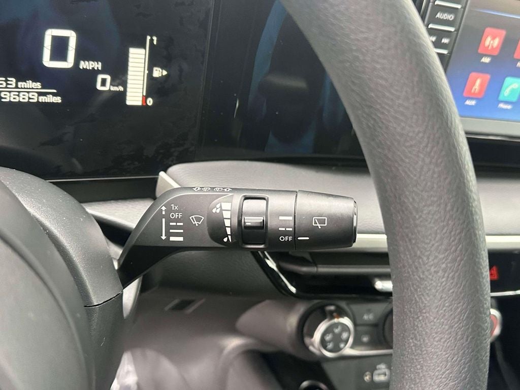 2025 Nissan Kicks S