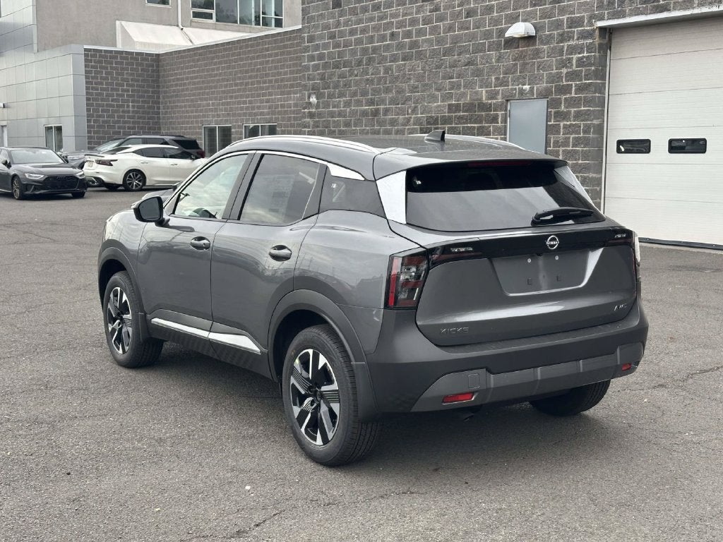 2027 Nissan Kicks SV