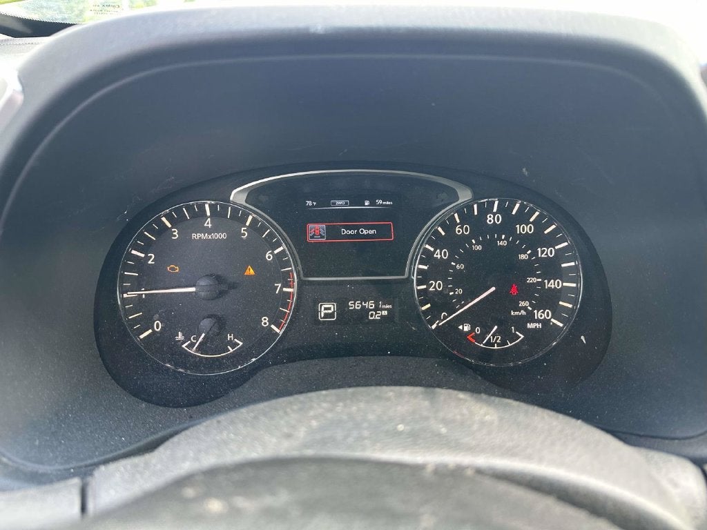 2015 Nissan Pathfinder SV