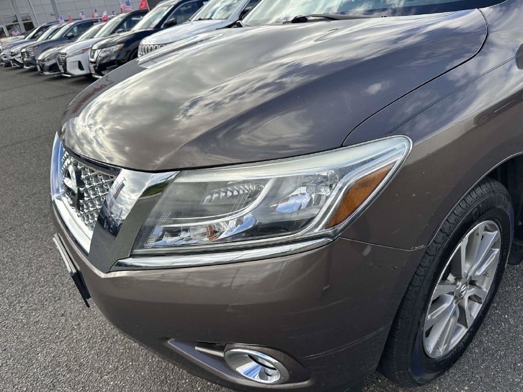 2015 Nissan Pathfinder SV