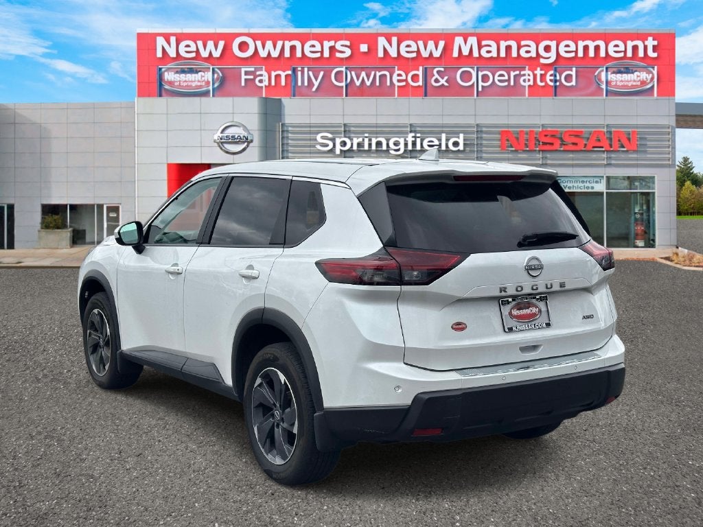 2025 Nissan Rogue SV