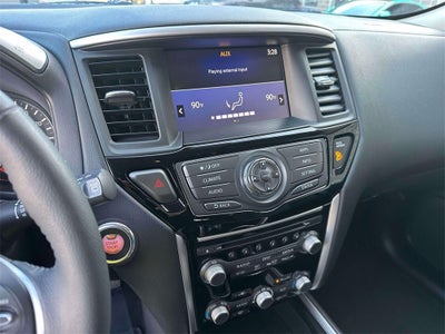 2019 Nissan Pathfinder SV