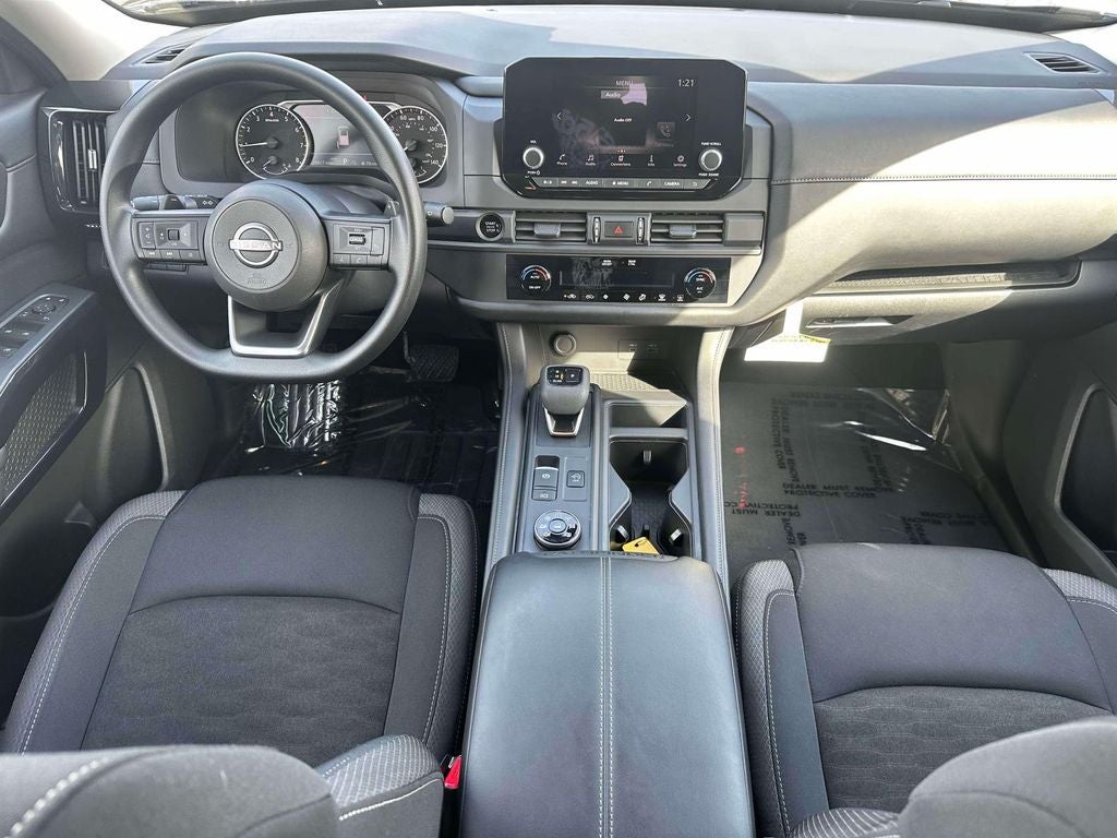 2025 Nissan Pathfinder S