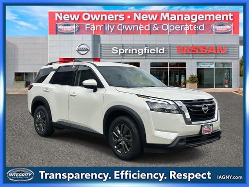 2024 Nissan Pathfinder SV
