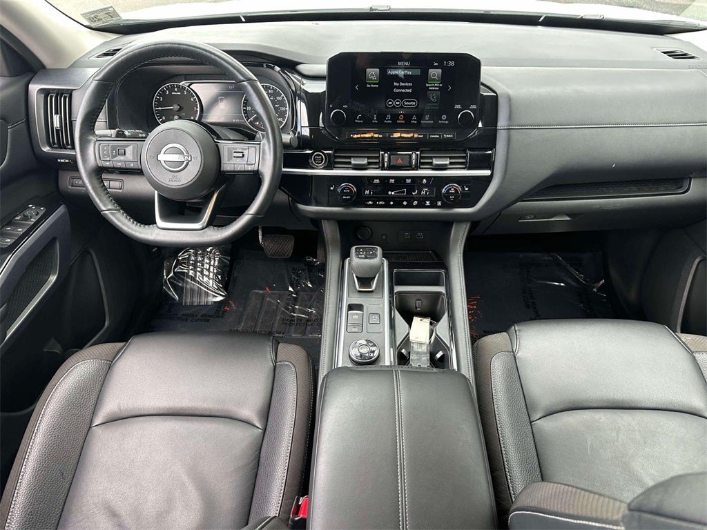 2024 Nissan Pathfinder SL