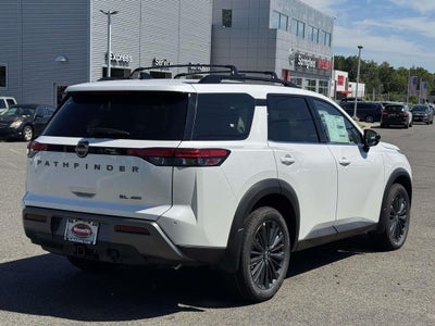 2026 Nissan Pathfinder SL