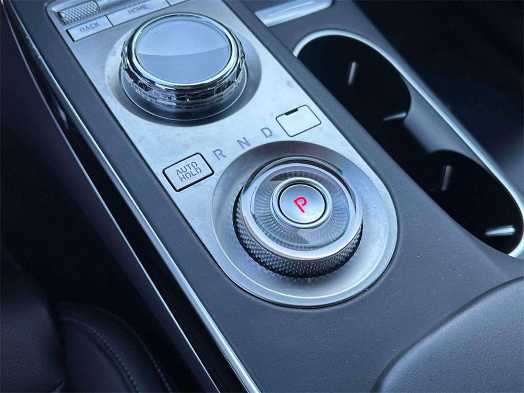 2025 Genesis GV70 2.5T