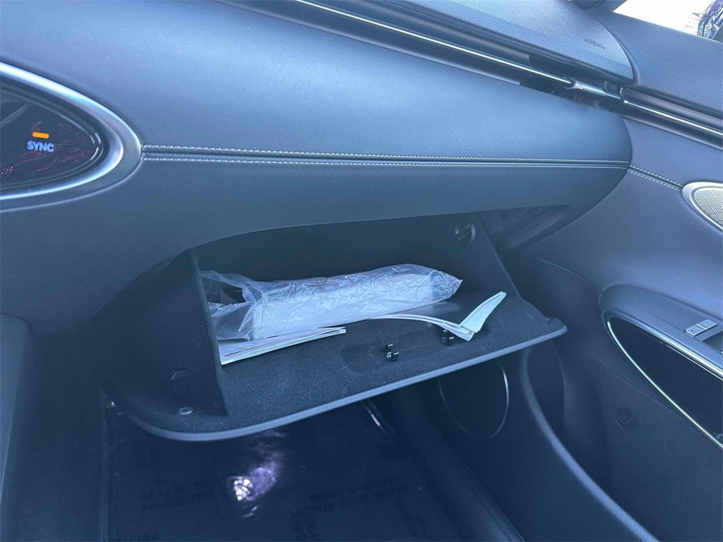 2025 Genesis GV70 2.5T