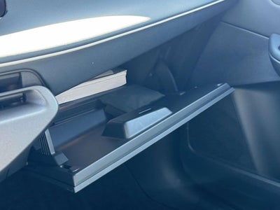 2026 Nissan LEAF Platinum+