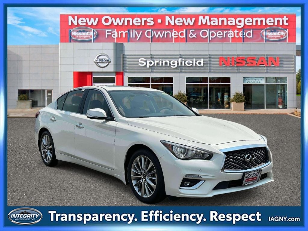 2023 INFINITI Q50 LUXE