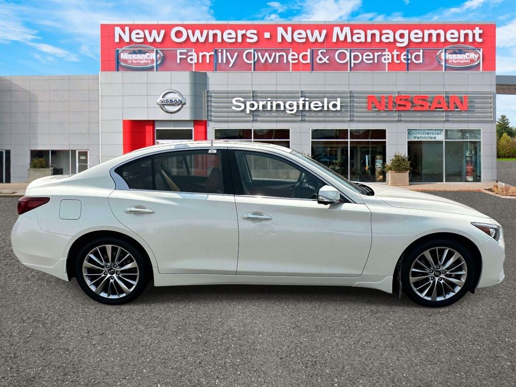 2023 INFINITI Q50 LUXE
