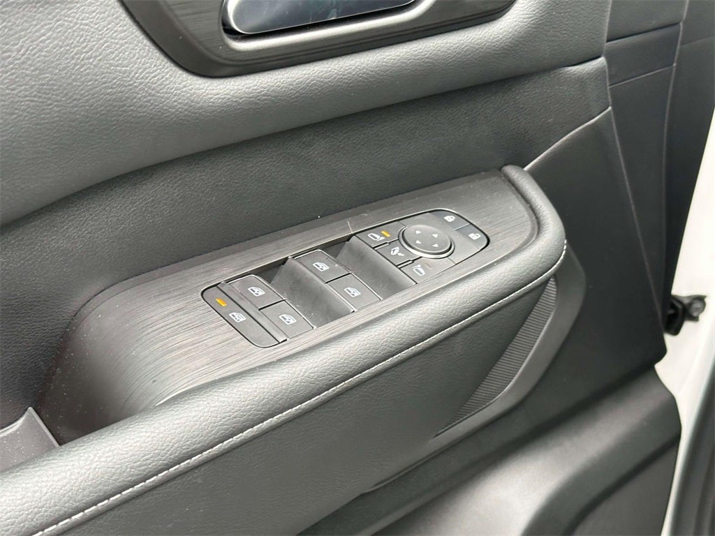 2025 Nissan Armada SL