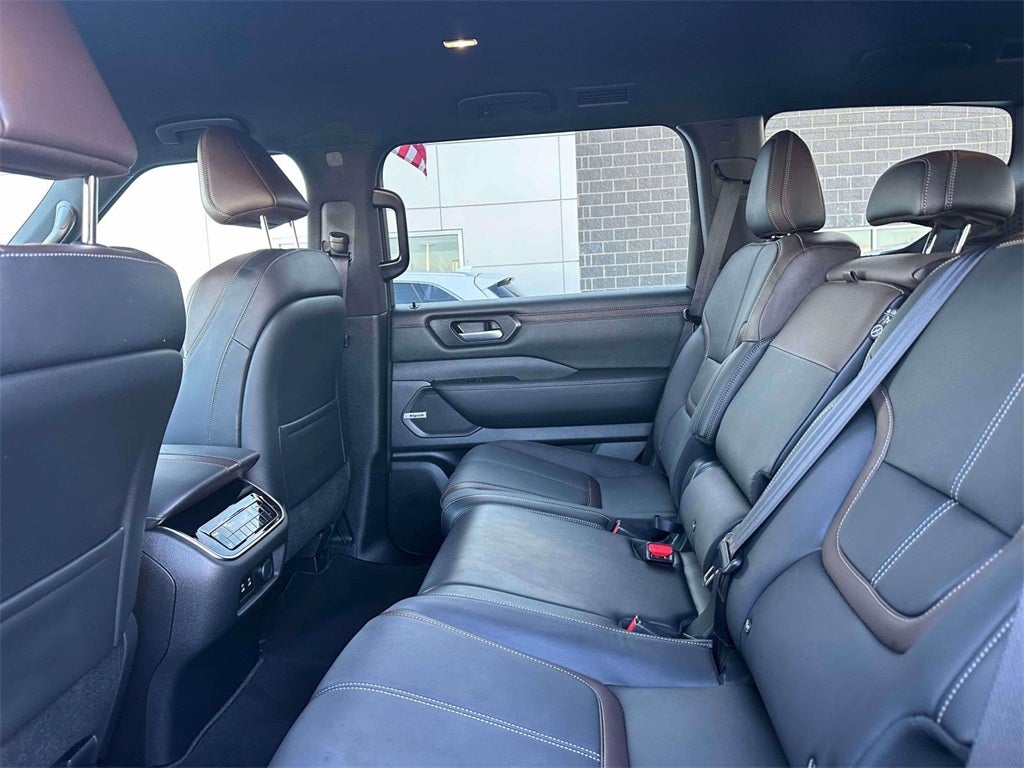 2025 Nissan Armada SL