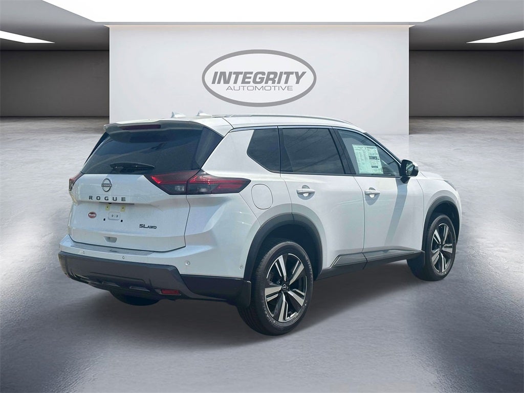 2025 Nissan Rogue SL