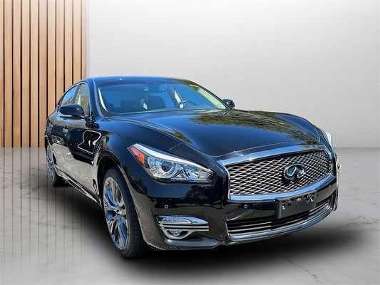 2017 INFINITI Q70L 3.7X in Red Bank, NJ - Nissan City of Red Bank