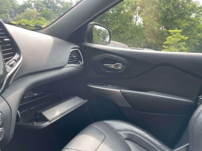 2019 Jeep Cherokee Limited FWD