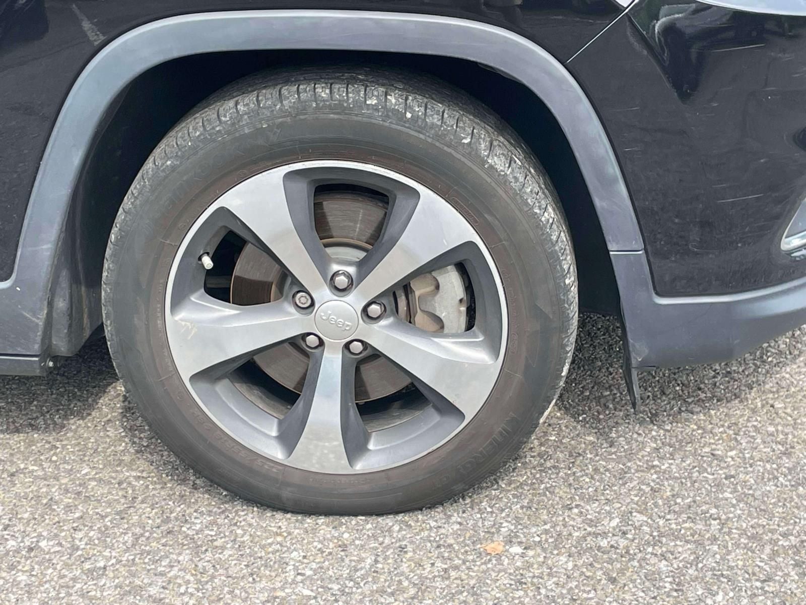 2019 Jeep Cherokee Limited FWD