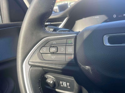 2023 Jeep Grand Cherokee Laredo 4x4