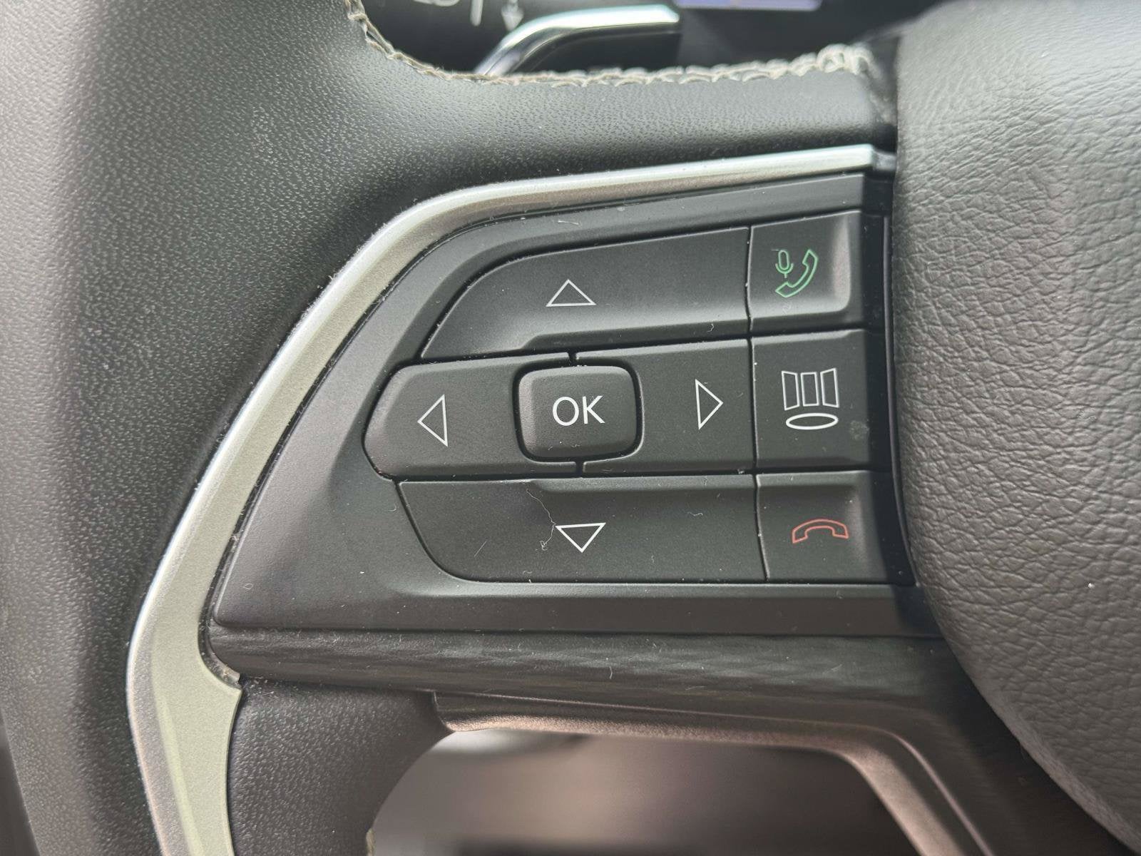 2023 Jeep Grand Cherokee L Altitude 4x4