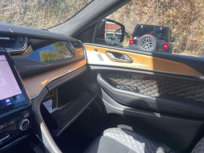 2024 Jeep Grand Cherokee L Summit Reserve 4x4