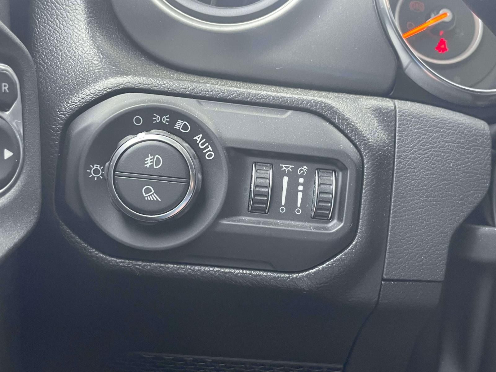 2022 Jeep Gladiator Sport S 4x4
