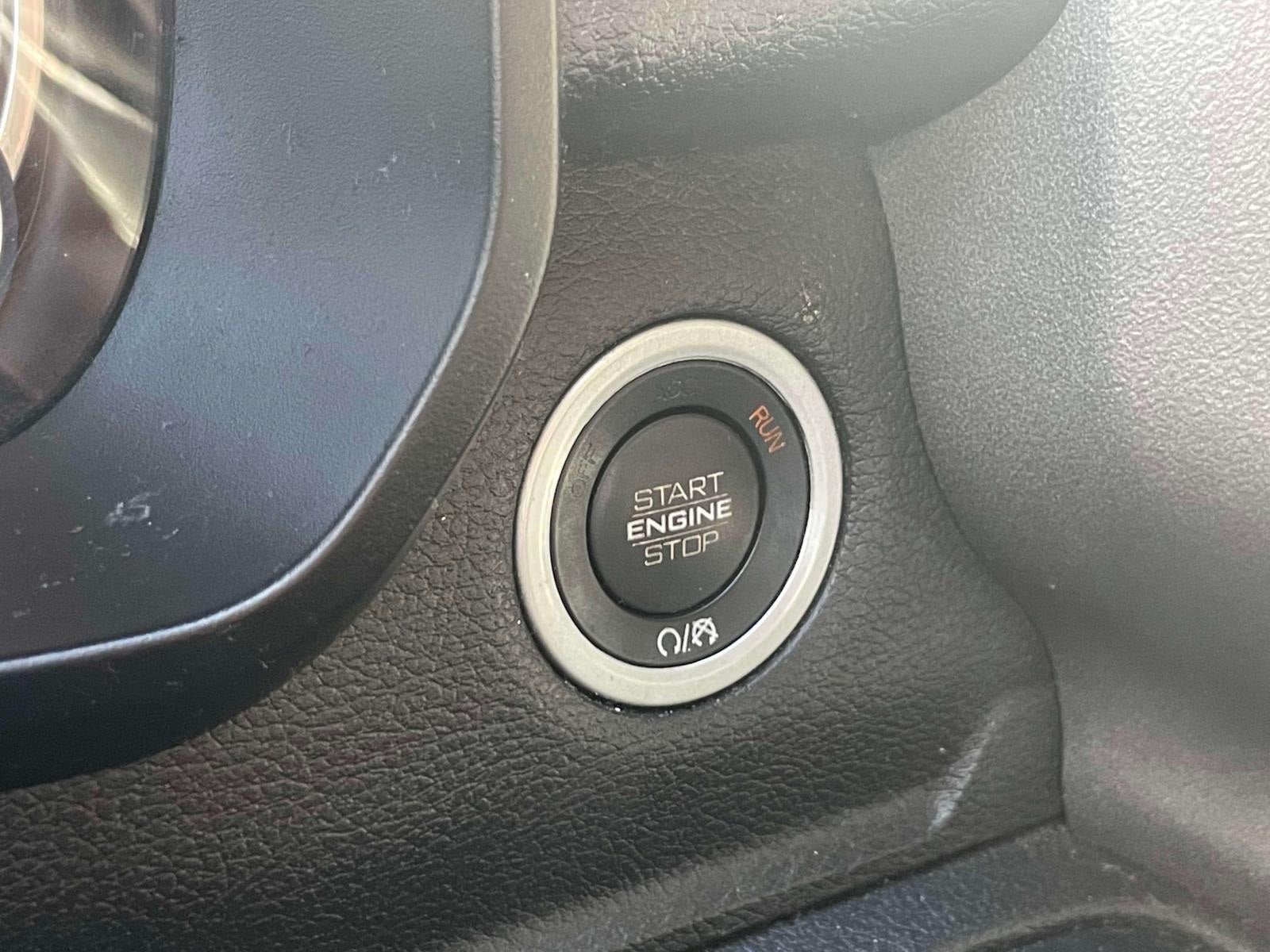 2020 RAM 1500 Big Horn Quad Cab 4x4 6'4' Box