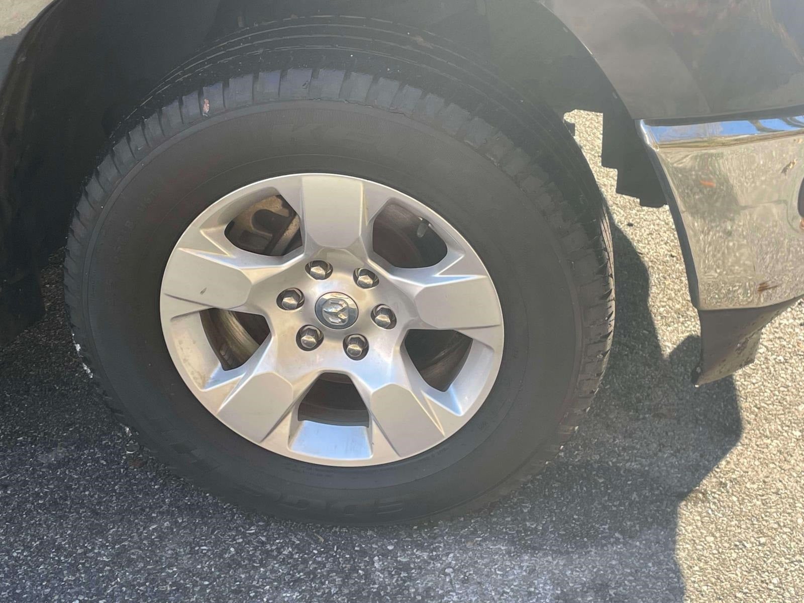 2020 RAM 1500 Big Horn Quad Cab 4x4 6'4' Box