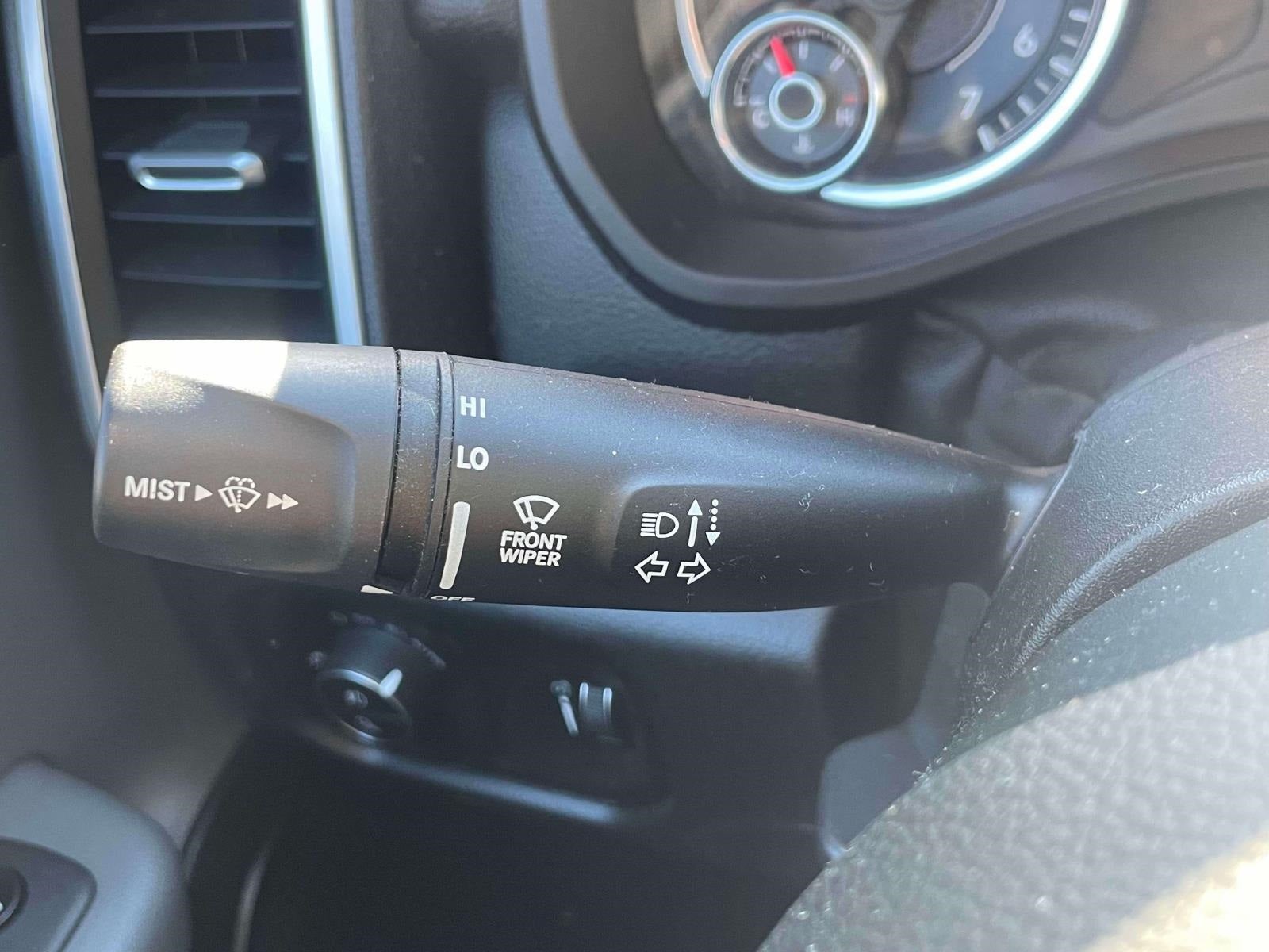 2021 RAM 1500 Big Horn Crew Cab 4x4 5'7' Box