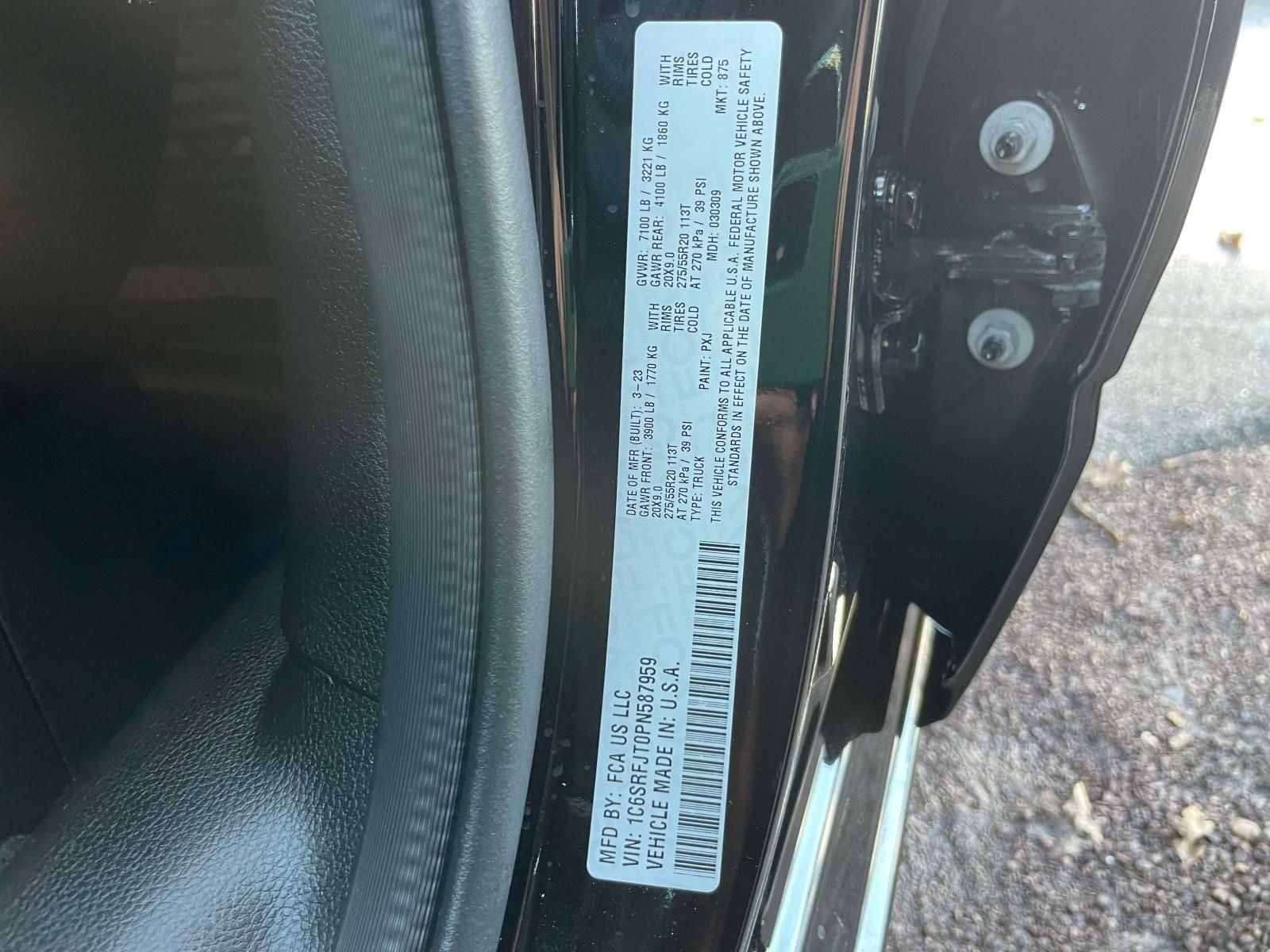 2023 RAM 1500 Laramie Crew Cab 4x4 5'7' Box