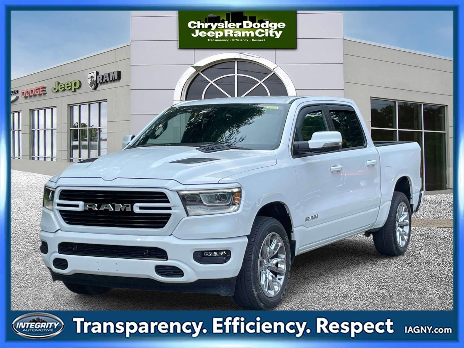 2023 RAM 1500 Laramie Crew Cab 4x4 5'7' Box