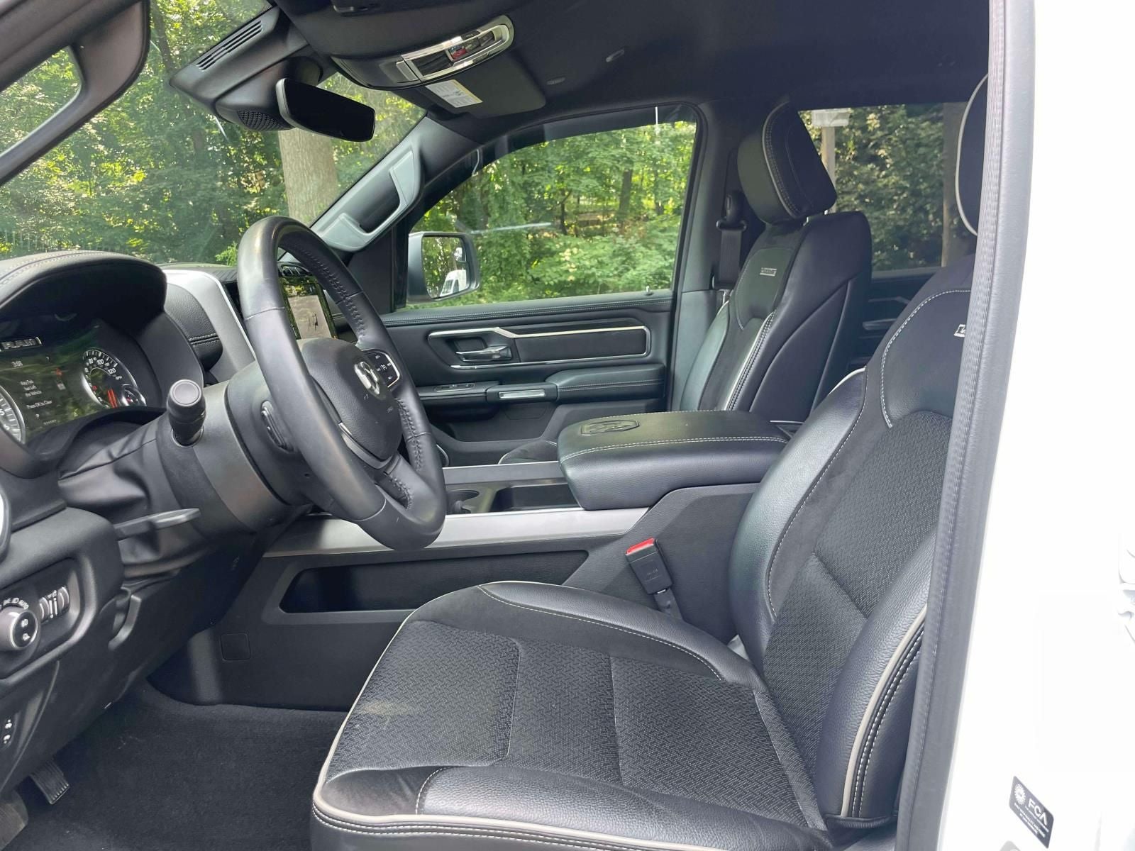 2023 RAM 1500 Laramie Crew Cab 4x4 5'7' Box