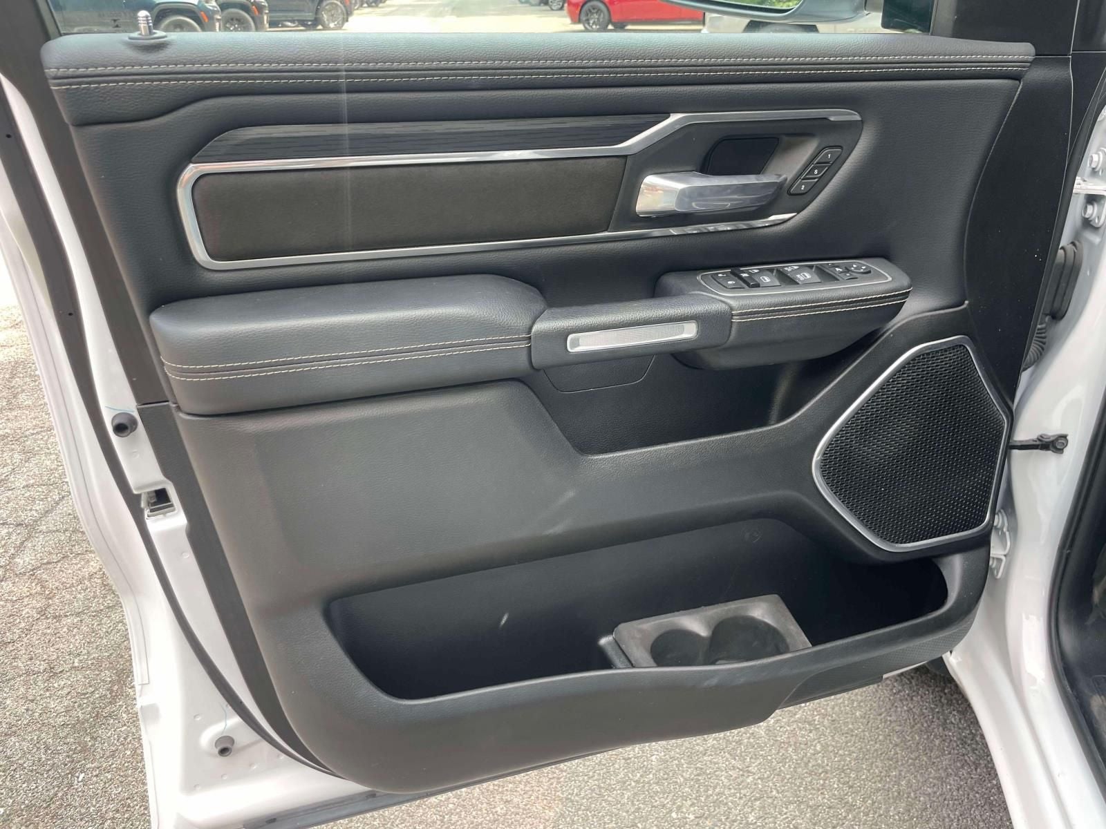 2023 RAM 1500 Laramie Crew Cab 4x4 5'7' Box