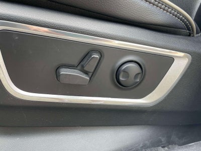 2023 RAM 1500 Laramie Crew Cab 4x4 5'7' Box